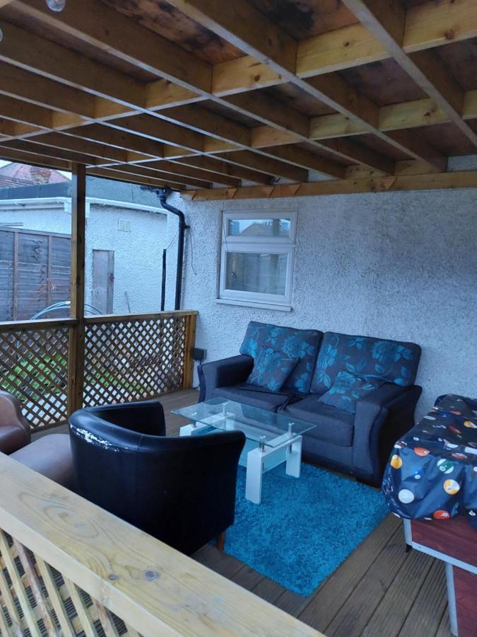 Heathrow-Windsor Guest House Слау Екстериор снимка