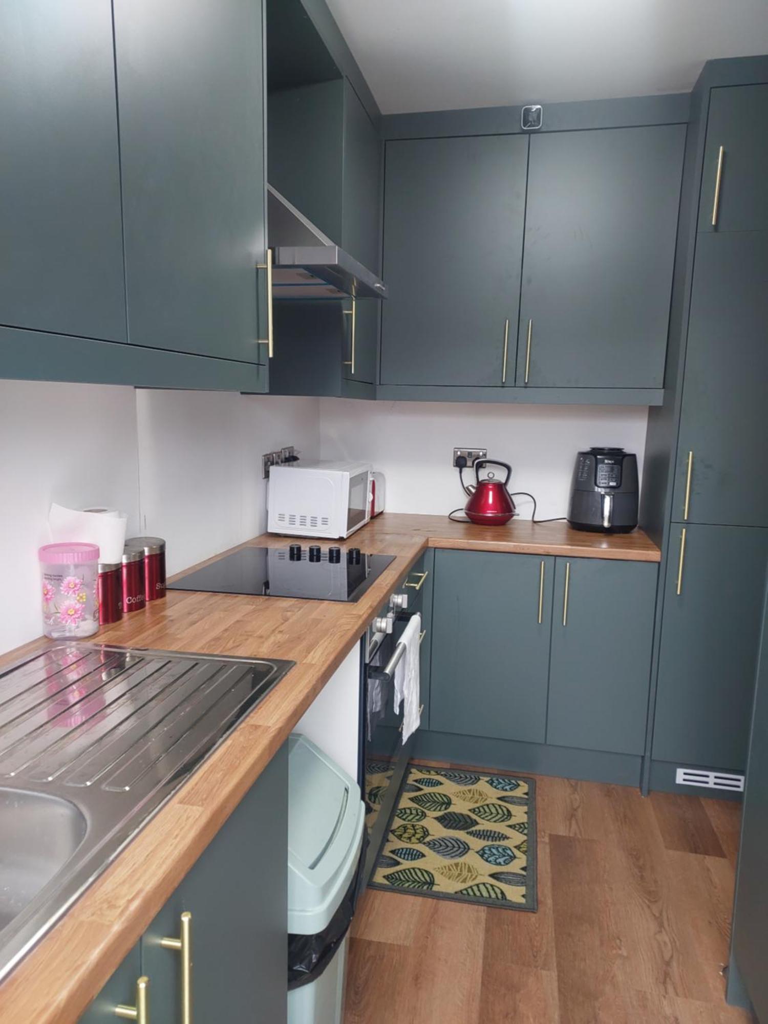 Heathrow-Windsor Guest House Слау Екстериор снимка